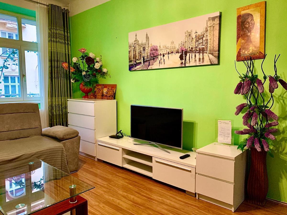 Blue Rose Apartman Κάρλοβι Βάρι Εξωτερικό φωτογραφία