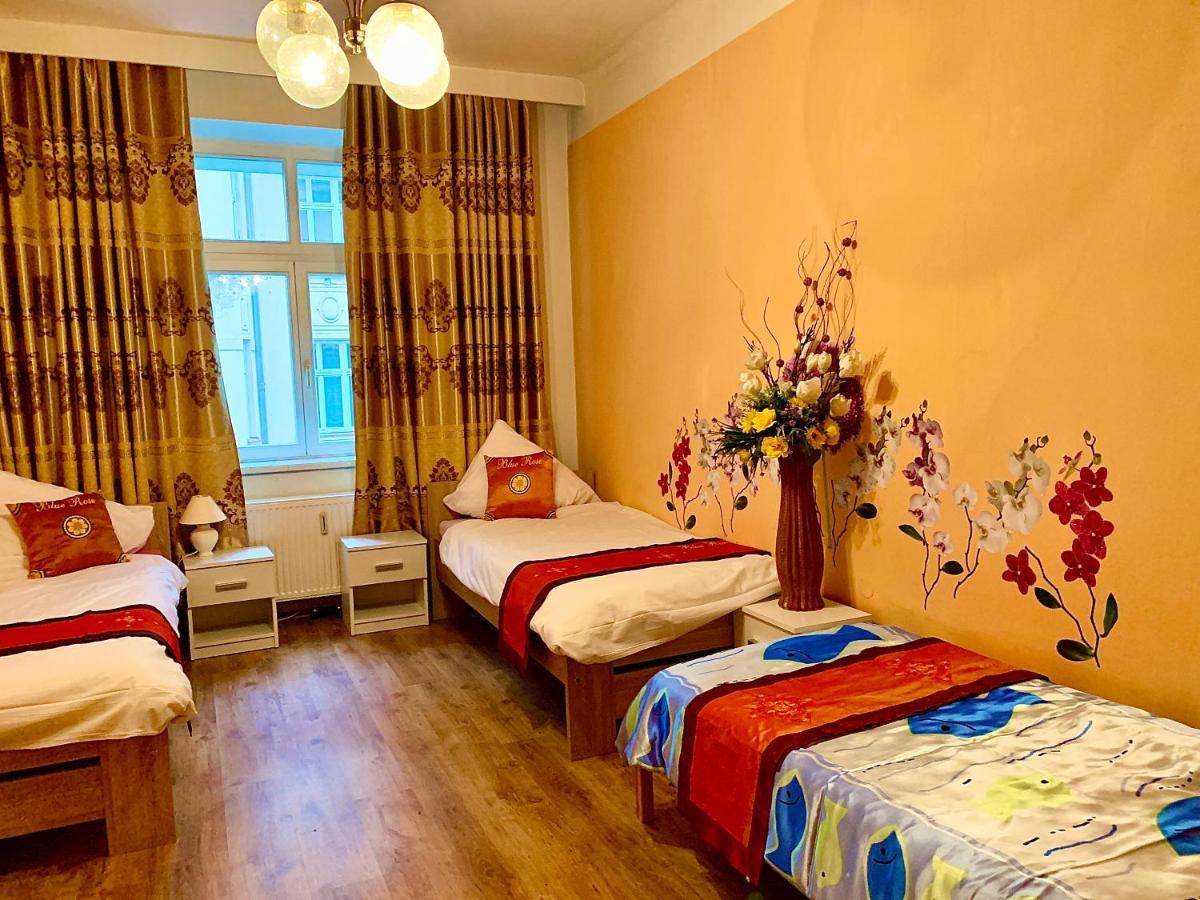 Blue Rose Apartman Κάρλοβι Βάρι Εξωτερικό φωτογραφία
